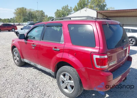 2010 Ford Escape Xlt from USA, damaged, VIN 1FMCU9DG9AKB40269